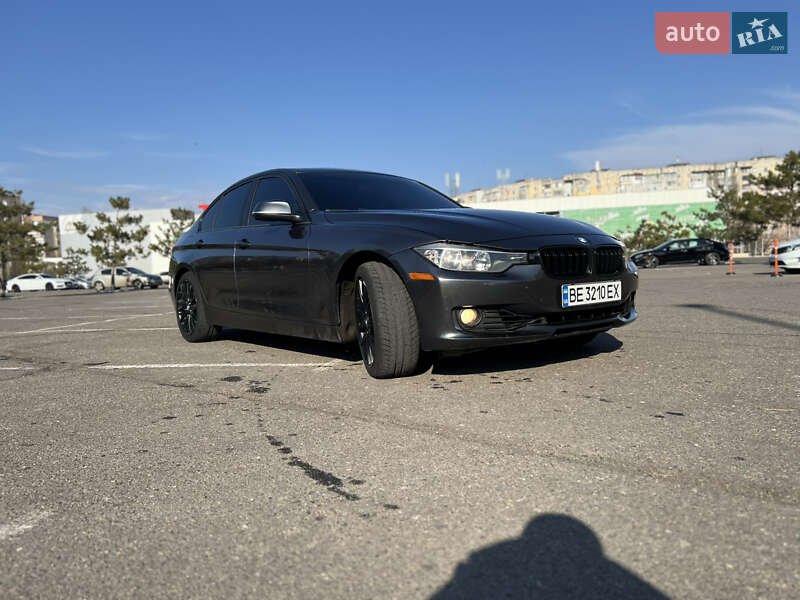 Седан BMW 3 Series 2012 в 
