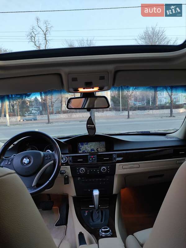 Седан BMW 3 Series 2011 в Каменском