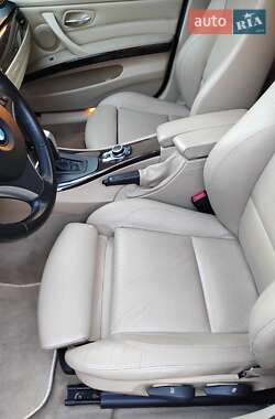 Седан BMW 3 Series 2011 в Каменском