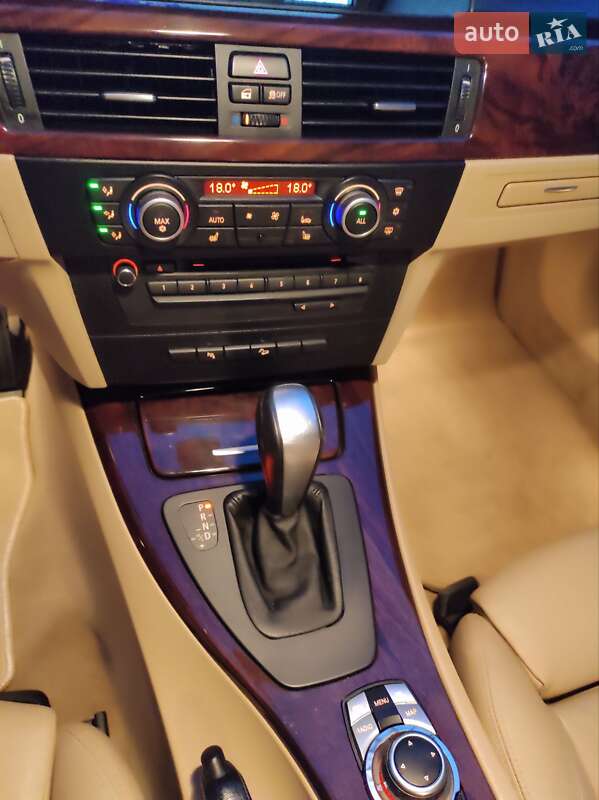 Седан BMW 3 Series 2011 в Каменском
