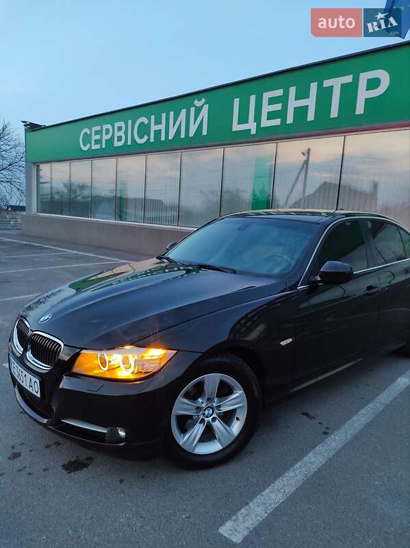 Седан BMW 3 Series 2011 в Каменском