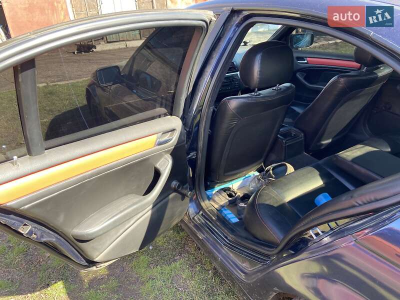 Седан BMW 3 Series 1999 в Сахновщине