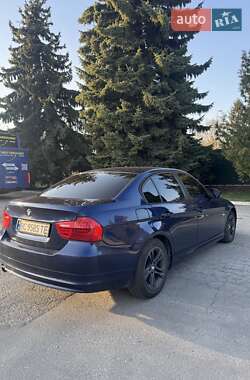 Седан BMW 3 Series 2011 в 