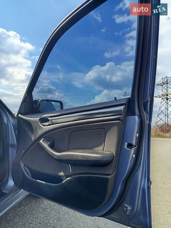 Седан BMW 3 Series 2003 в Полтаві