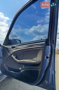Седан BMW 3 Series 2003 в 