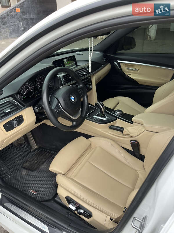 Седан BMW 3 Series 2016 в Кривом Роге