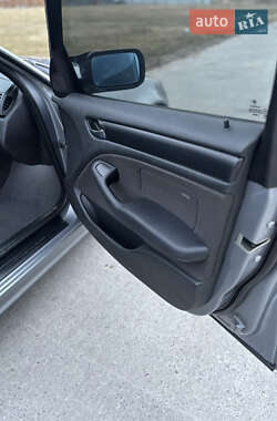 Седан BMW 3 Series 2004 в 
