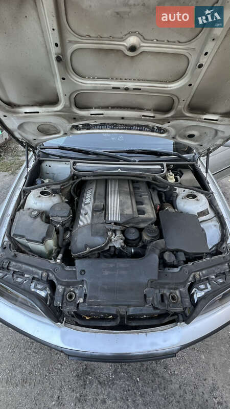 Універсал BMW 3 Series 2001 в Запоріжжі