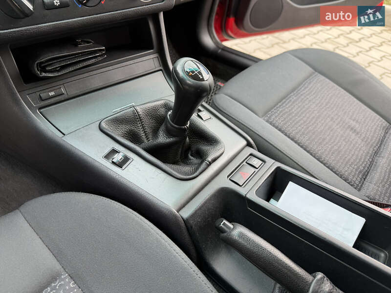 Седан BMW 3 Series 2003 в Ивано-Франковске