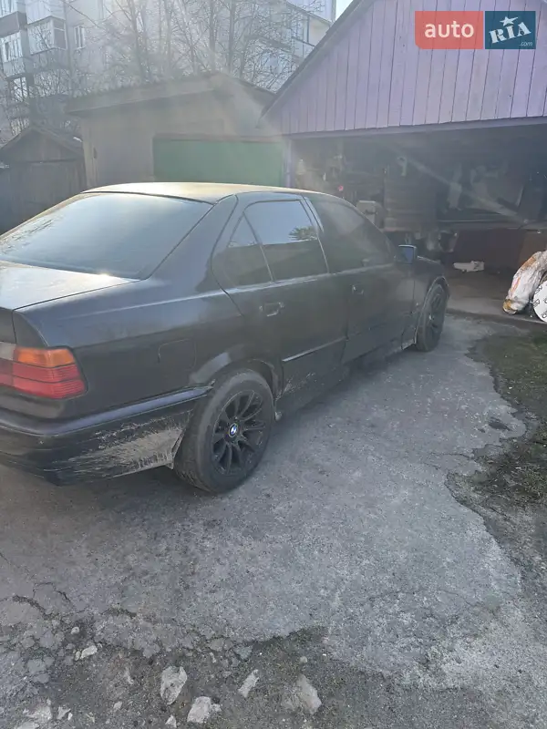 Седан BMW 3 Series 1991 в 