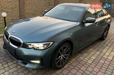 Седан BMW 3 Series 2020 в Львові
