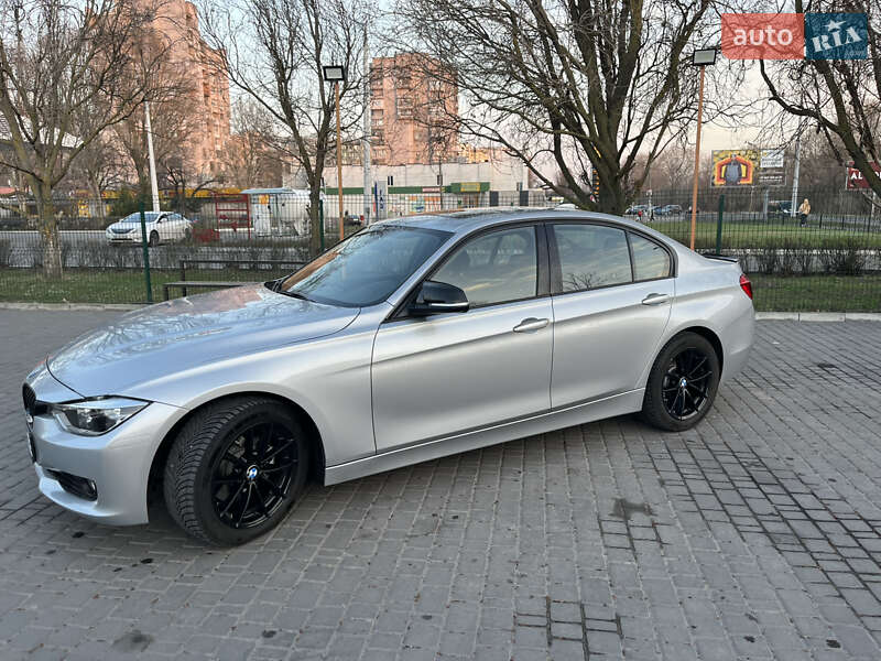 Седан BMW 3 Series 2015 в Полтаві