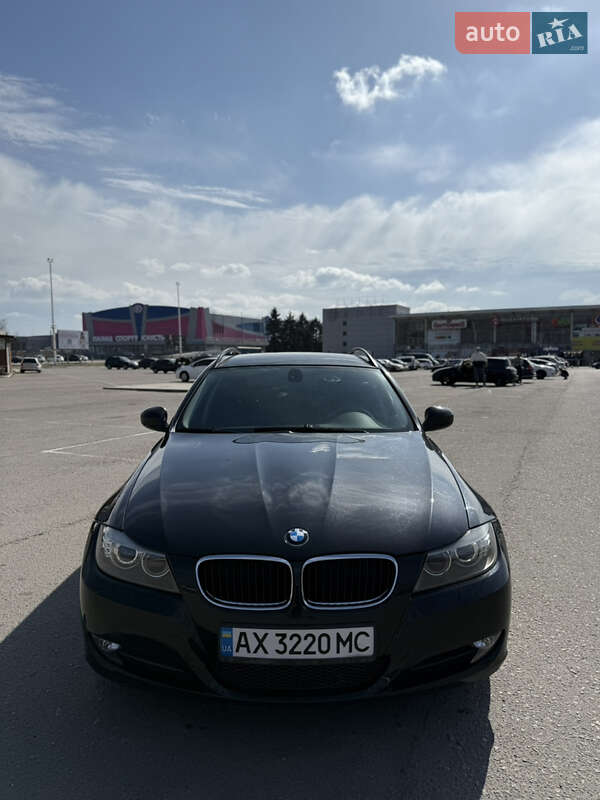Универсал BMW 3 Series 2009 в 