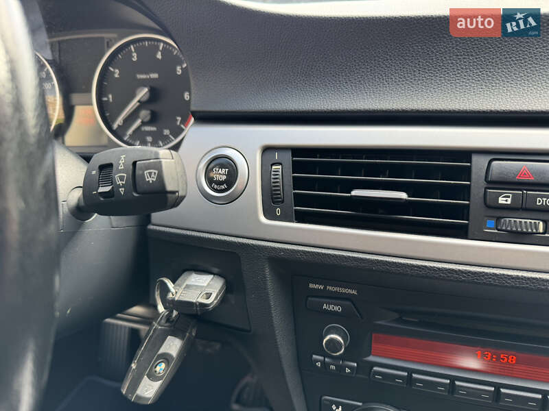 Універсал BMW 3 Series 2008 в Долині