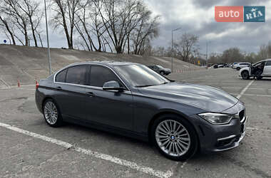 Седан BMW 3 Series 2014 в 