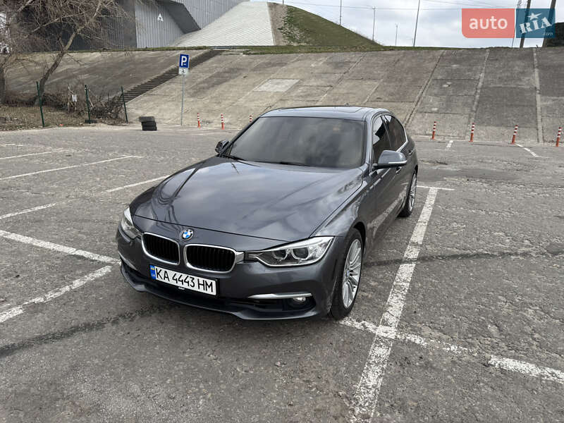 Седан BMW 3 Series 2014 в 