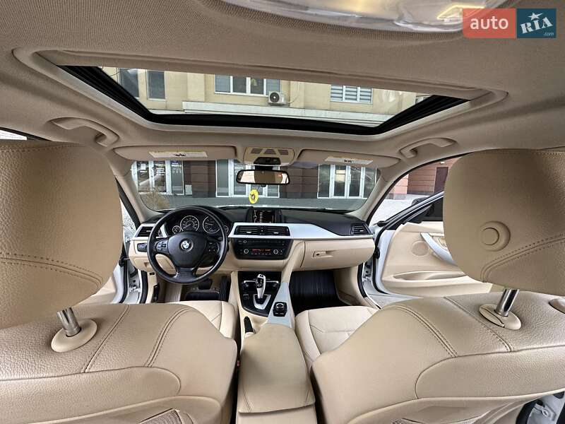 Седан BMW 3 Series 2012 в Миколаєві