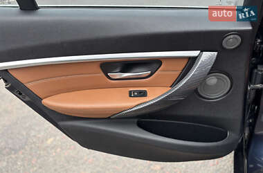Седан BMW 3 Series 2015 в 