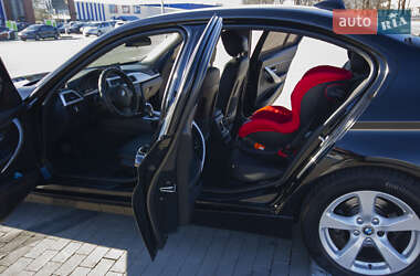 Седан BMW 3 Series 2013 в 