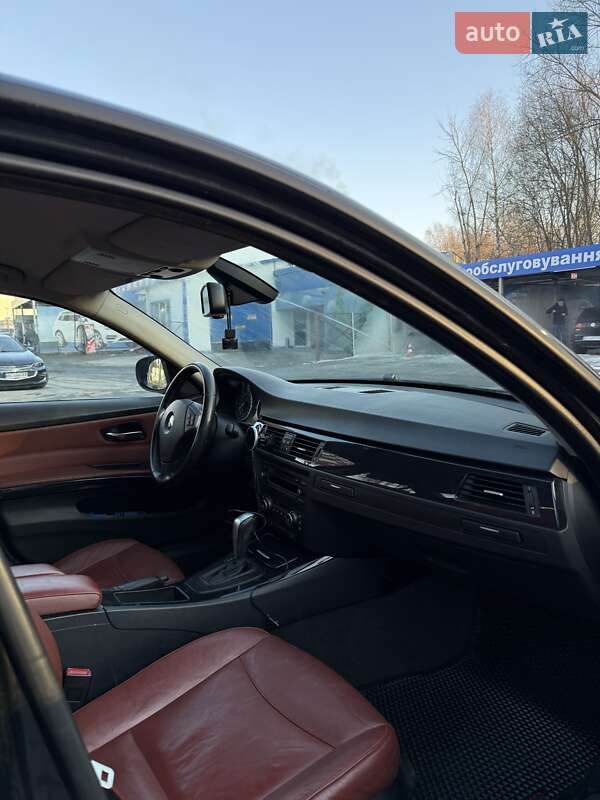 Седан BMW 3 Series 2008 в Львове