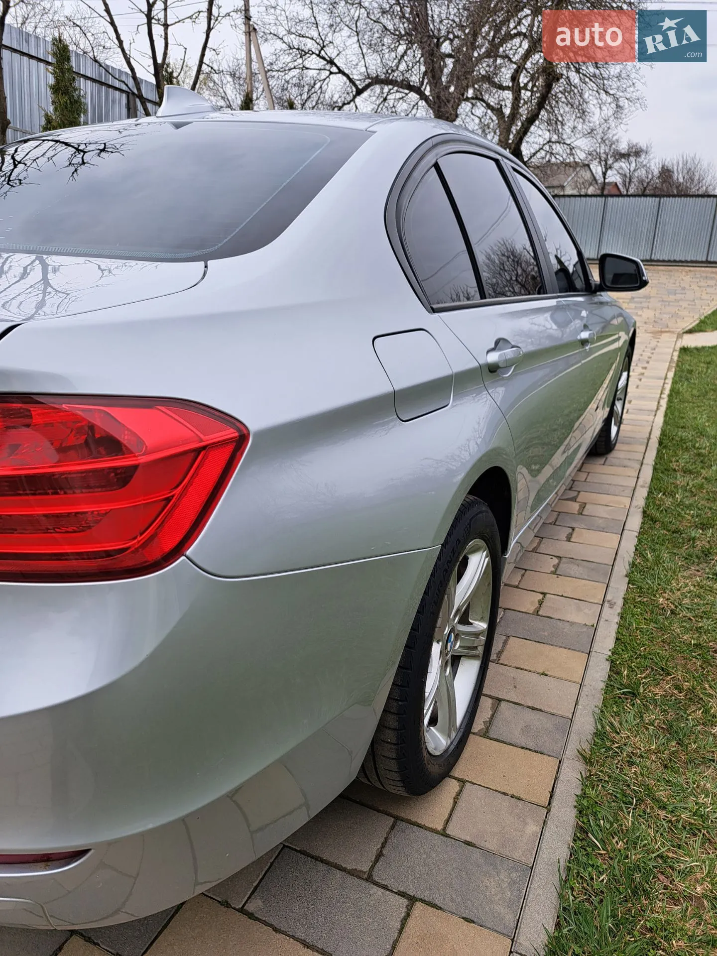 BMW 3 Series 2012 VIN WBA3A5G54DNP21341 фото оголошення 2 з 21