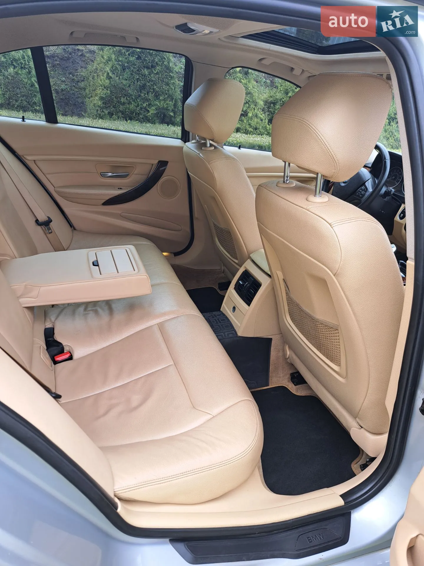 BMW 3 Series 2012 VIN WBA3A5G54DNP21341 фото оголошення 9 з 21