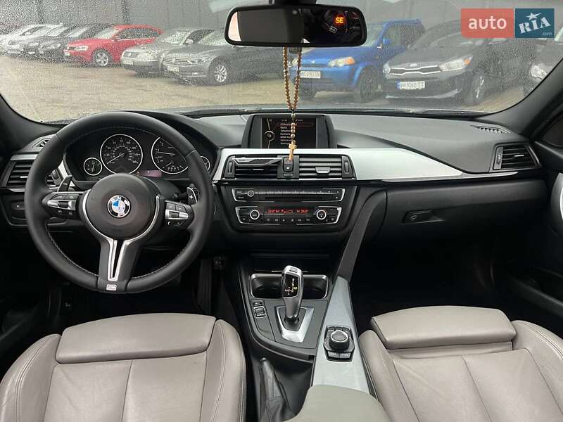 Седан BMW 3 Series 2012 в Львові