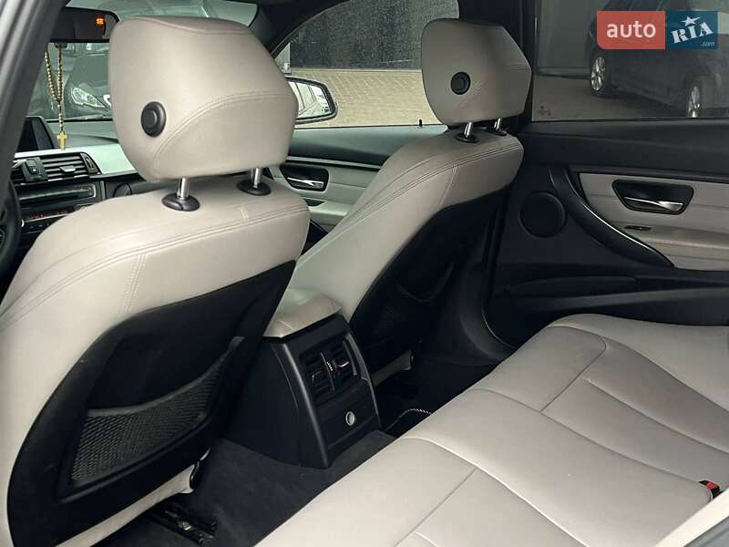 Седан BMW 3 Series 2012 в Львові