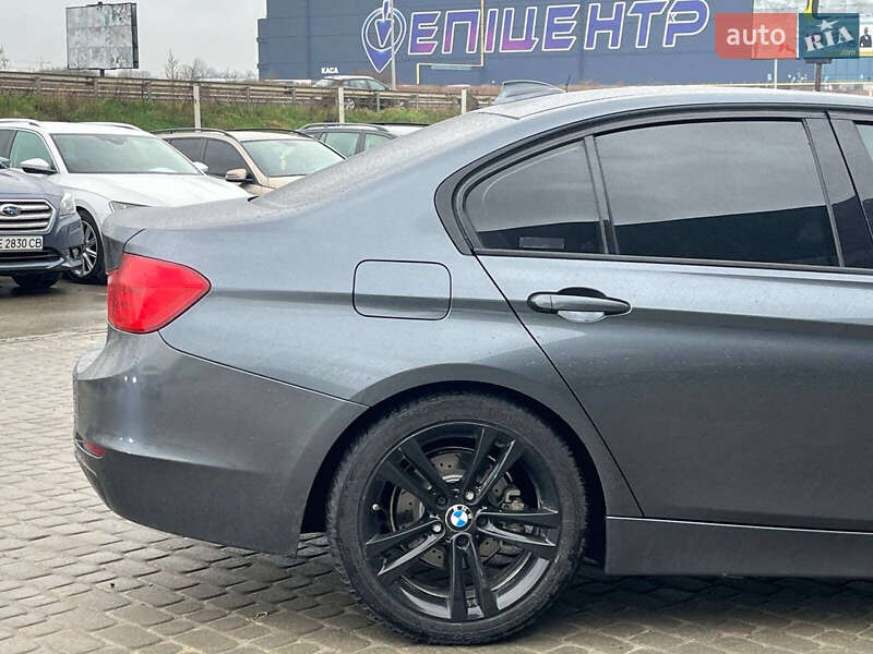 Седан BMW 3 Series 2012 в Львові