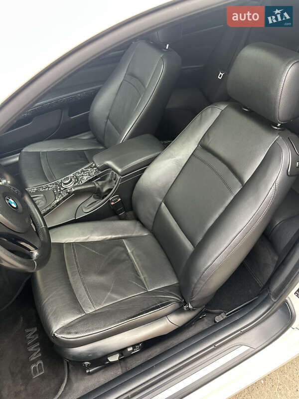 Купе BMW 3 Series 2010 в Николаеве