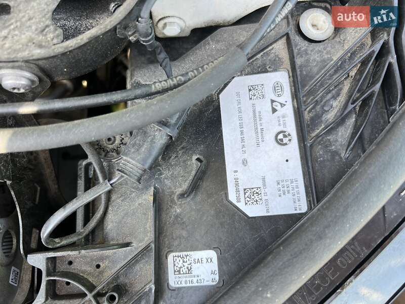 Седан BMW 3 Series 2022 в Києві