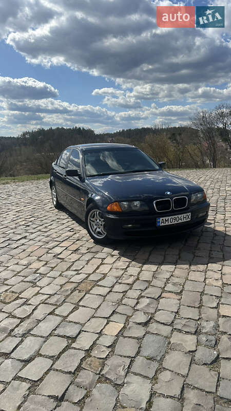 BMW 3 Series 2000
