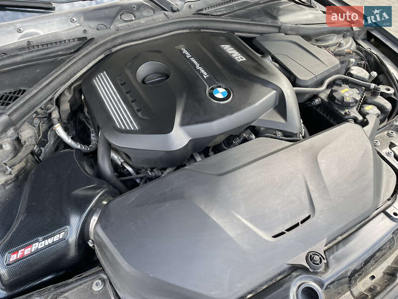 Седан BMW 3 Series 2017 в Львове