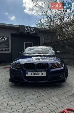 Седан BMW 3 Series 2010 в 