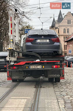Седан BMW 3 Series 2010 в 