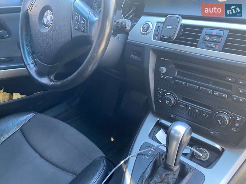 Седан BMW 3 Series 2005 в Харькове