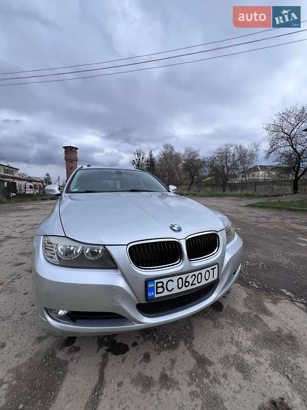Універсал BMW 3 Series 2010 в Золочеві