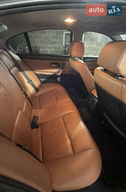 Седан BMW 3 Series 2011 в 