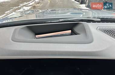 Седан BMW 3 Series 2023 в 
