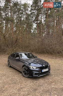Седан BMW 3 Series 2013 в 