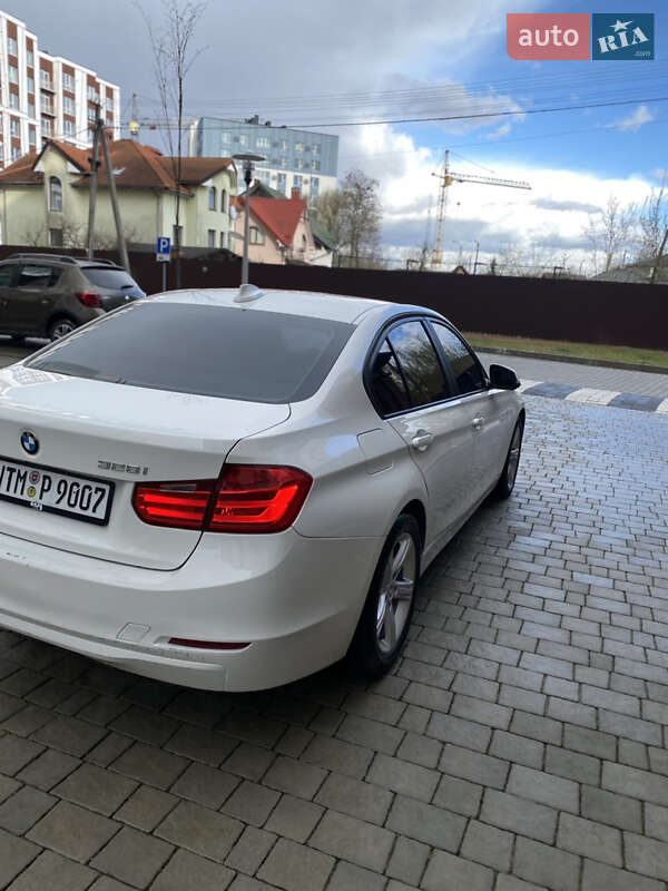 Седан BMW 3 Series 2013 в Ивано-Франковске