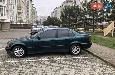 Седан BMW 3 Series 1993 в 