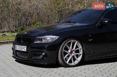 Седан BMW 3 Series 2011 в 