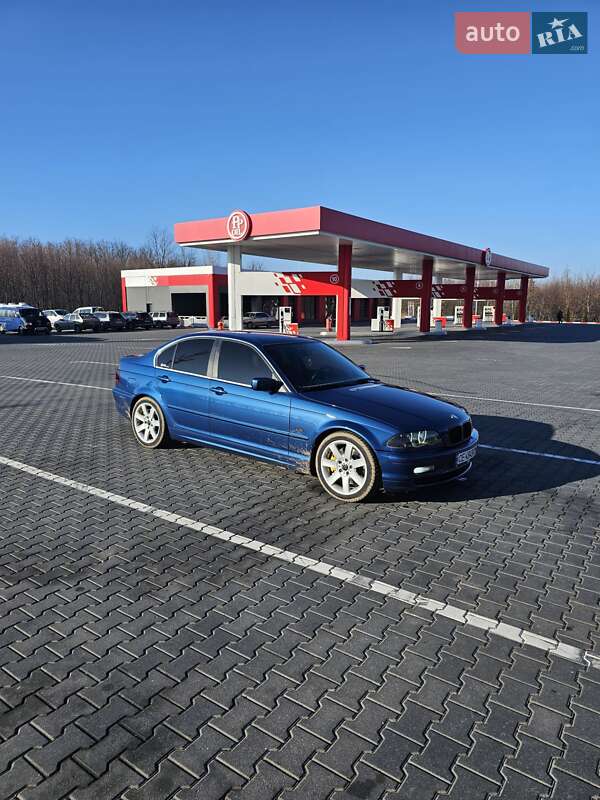 Седан BMW 3 Series 2001 в Глыбокой