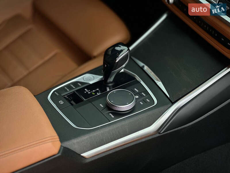 Седан BMW 3 Series 2020 в Чернівцях