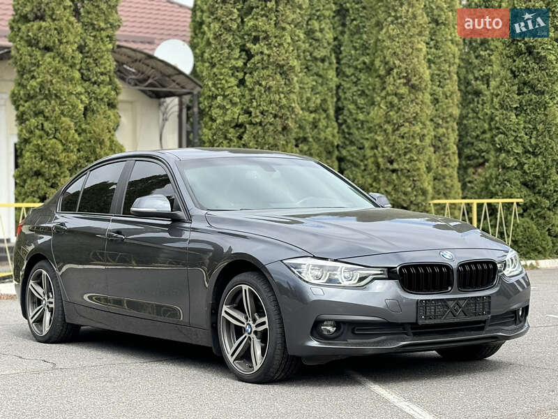 Седан BMW 3 Series 2018 в Виннице