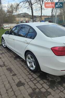 Седан BMW 3 Series 2015 в 