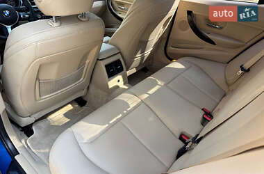 Седан BMW 3 Series 2015 в 