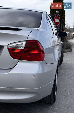 Седан BMW 3 Series 2005 в 