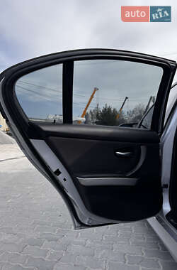 Седан BMW 3 Series 2005 в 